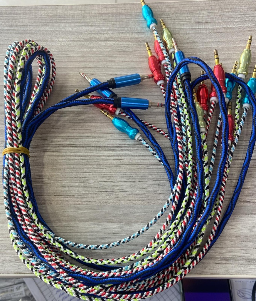 AUX TO AUX  LOOSE إلى الحرية